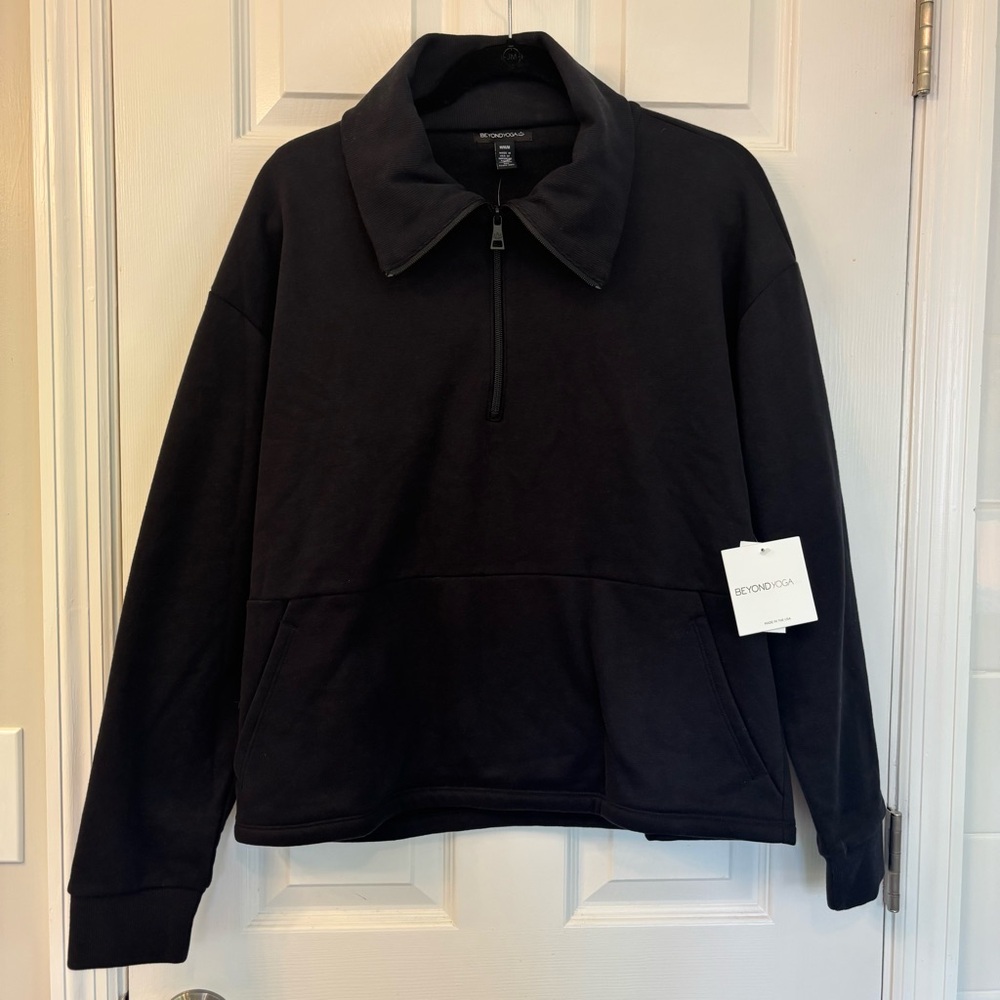 NWT Beyond Yoga M Black Half Zip Pullover